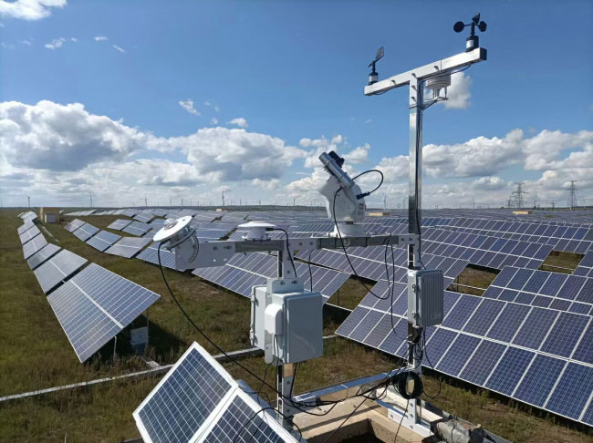 ??光伏發(fā)電環(huán)境監(jiān)測系統(tǒng)是一款什么設(shè)備？